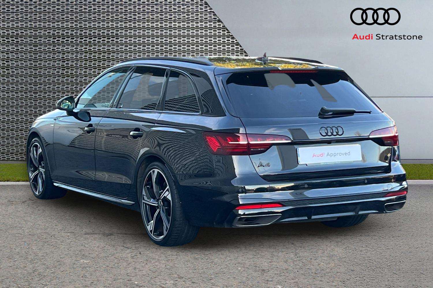 Used Audi A4 2023 for sale - 77500242: Photo 3