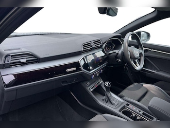 Used Audi Q3 2023 for sale - 77443615: Photo