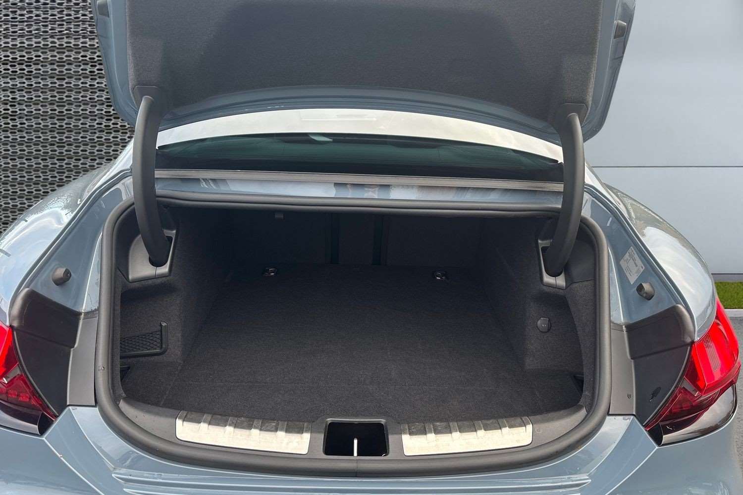 Used Audi e-tron GT 2024 for sale - 77389847: Photo 13