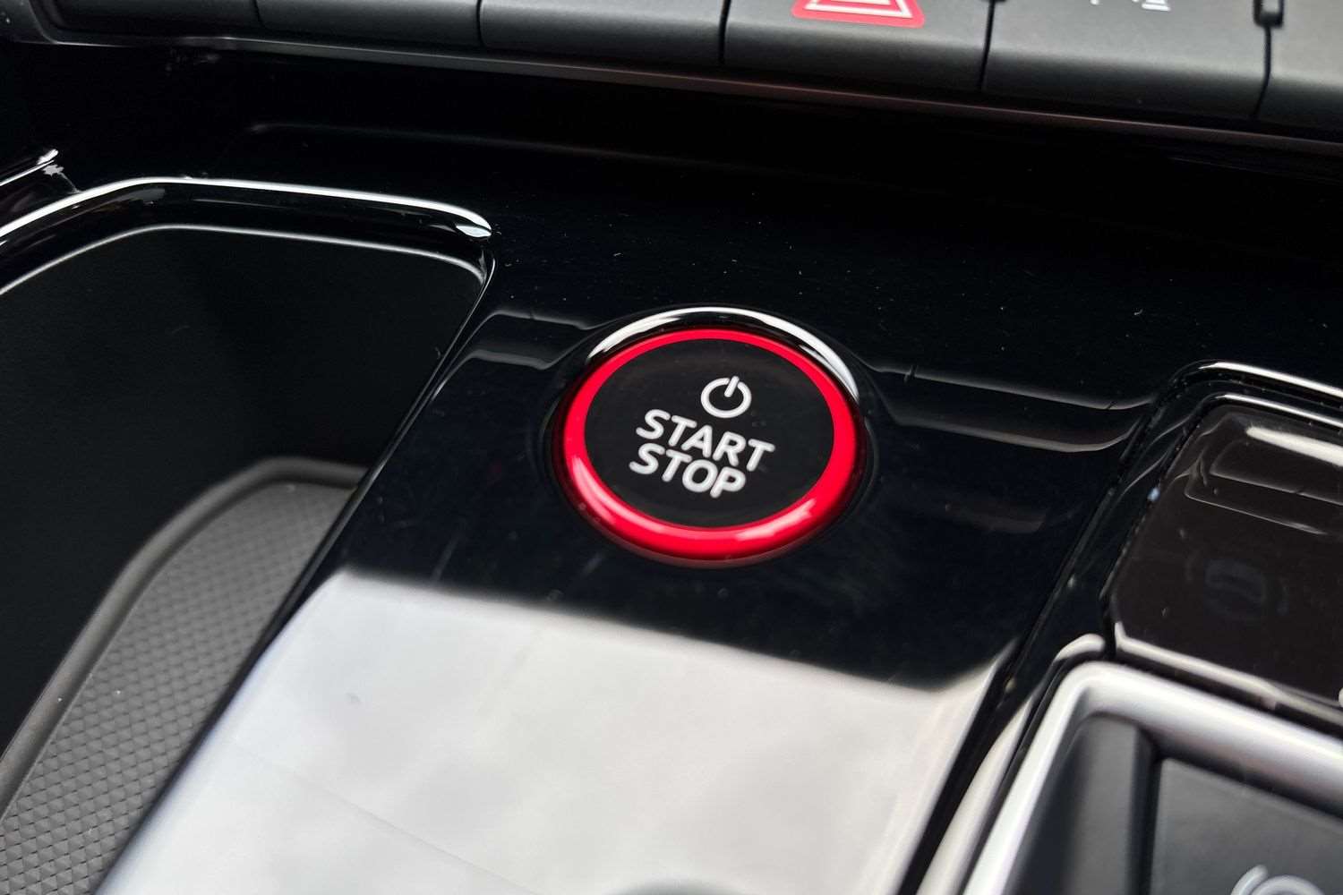 Used Audi e-tron GT 2024 for sale - 77389847: Photo 29