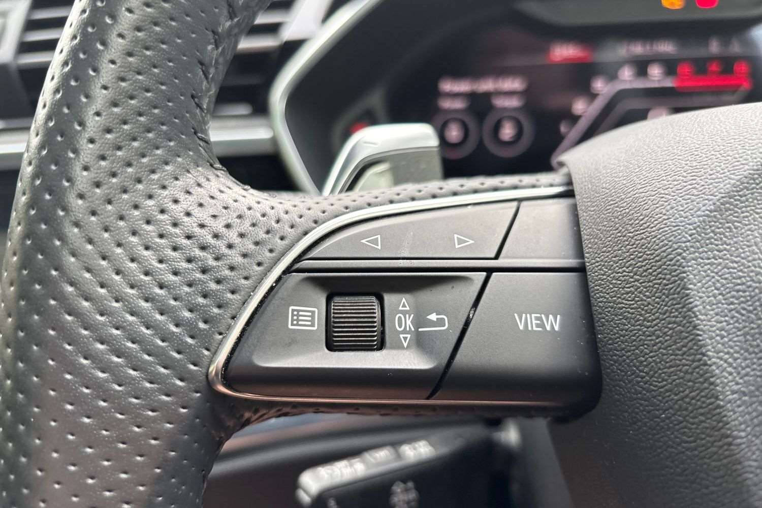 Used Audi RS Q3 2023 for sale - 76967905: Photo 16