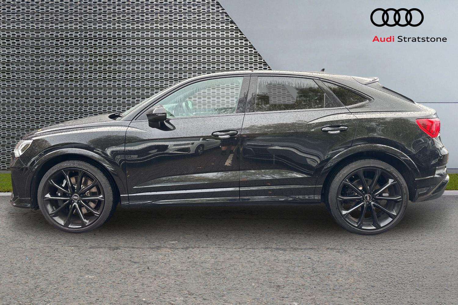 Used Audi RS Q3 2023 for sale - 76967905: Photo 8