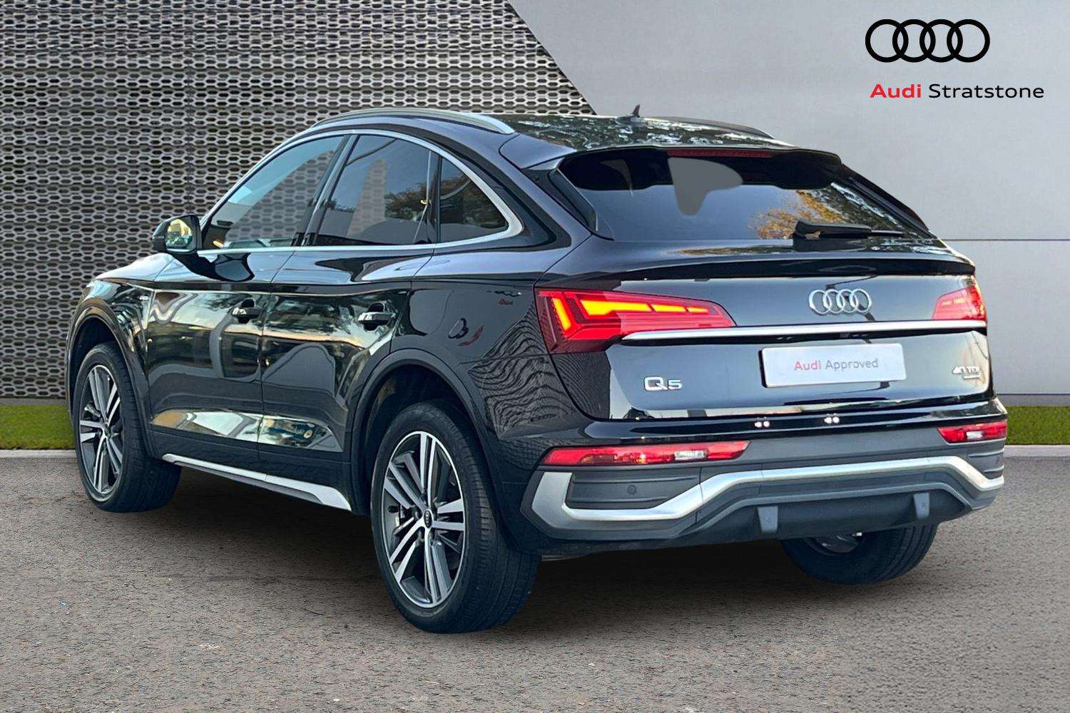 Used Audi Q5 2023 for sale - 76610522: Photo 3