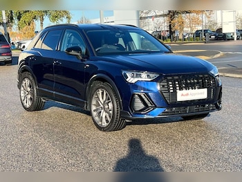 Audi - Q3