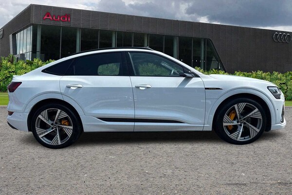 Used Audi e-tron 2022 for sale - 74960821: Photo 4
