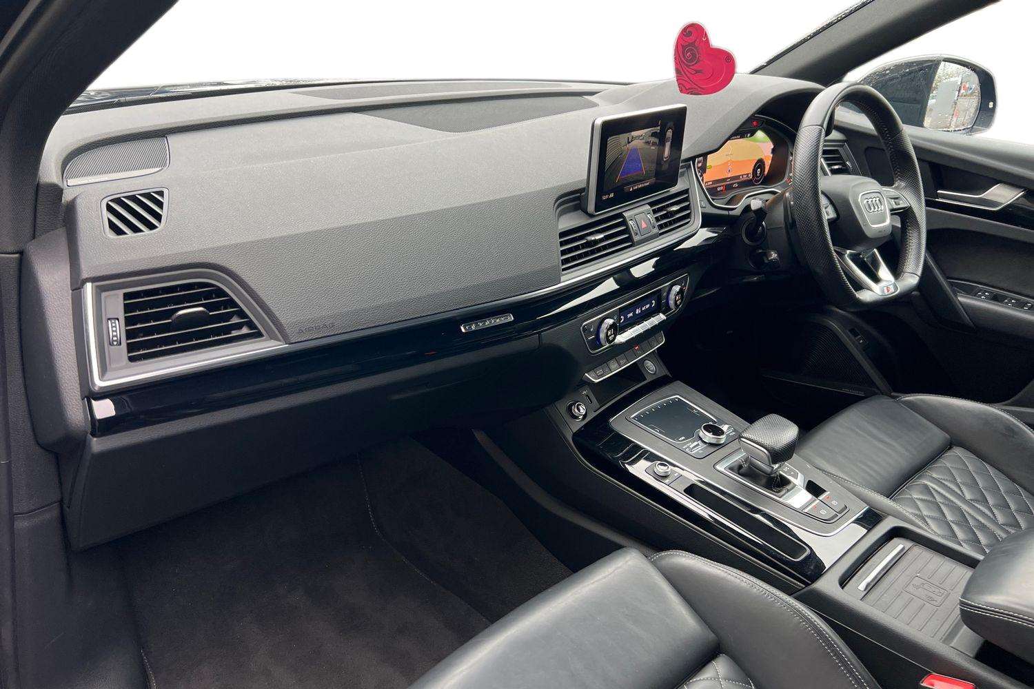 Used Audi Q5 2019 for sale - 76889825: Photo 2