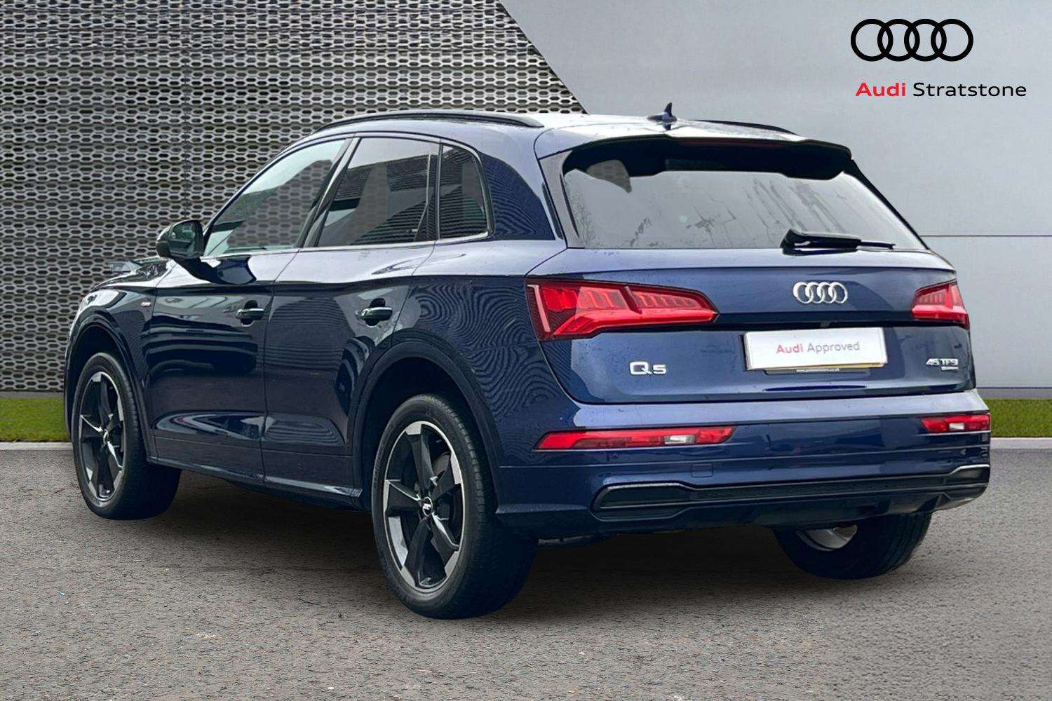 Used Audi Q5 2019 for sale - 76889825: Photo 3