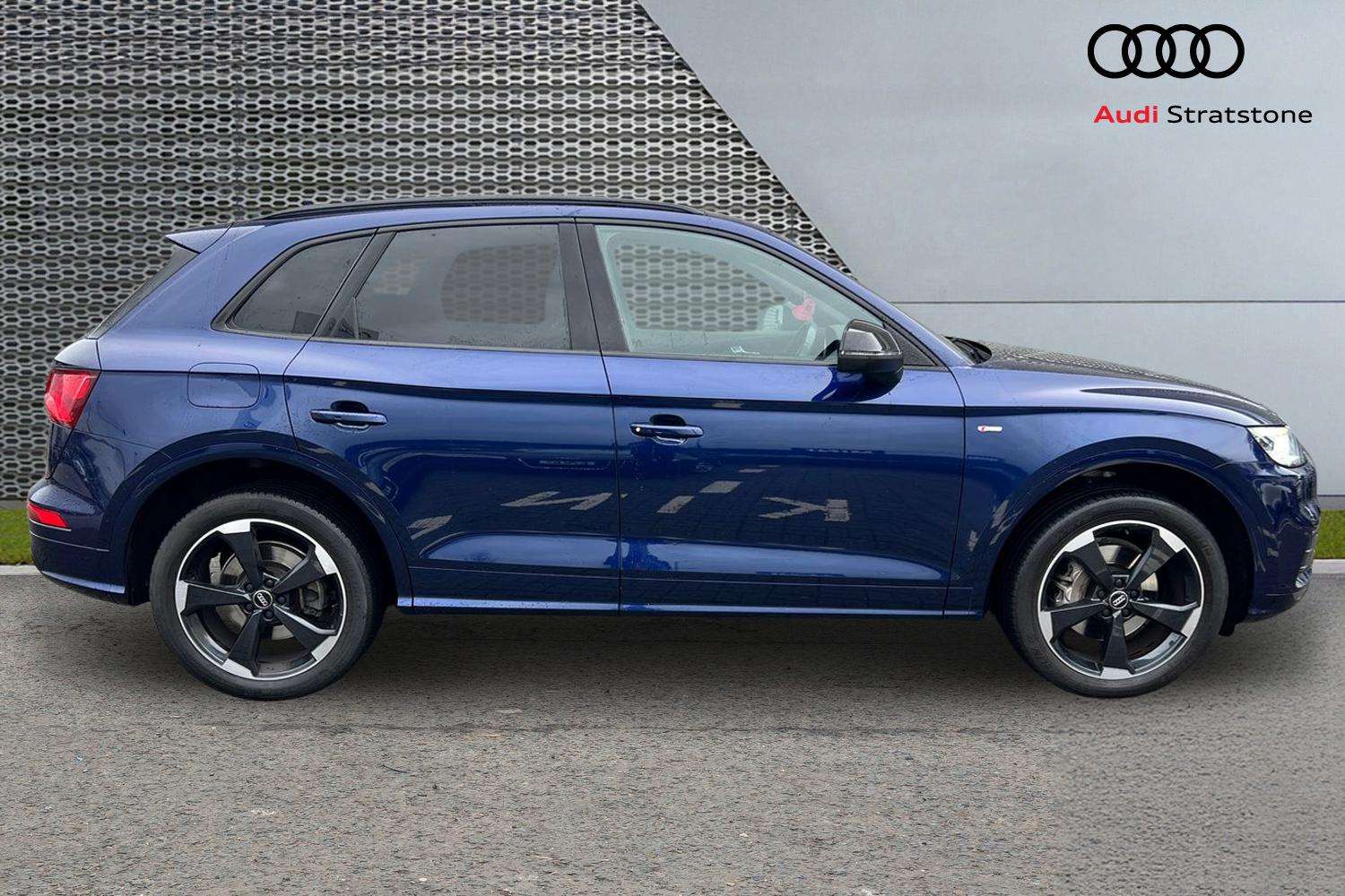 Used Audi Q5 2019 for sale - 76889825: Photo 4
