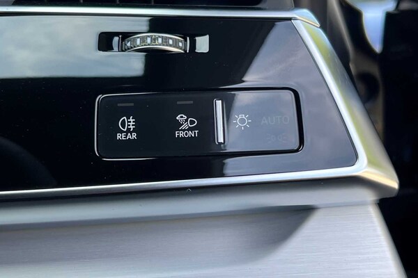 Used Audi Q8 2025 for sale - 75733276: Photo 33