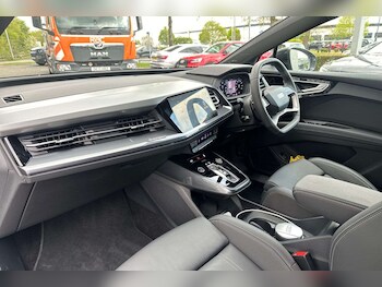 Used Audi Q4 e-tron 2025 for sale - 78264610: Photo