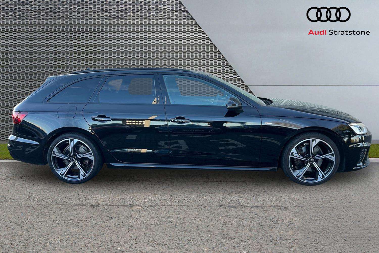 Used Audi A4 2023 for sale - 76718197: Photo 4