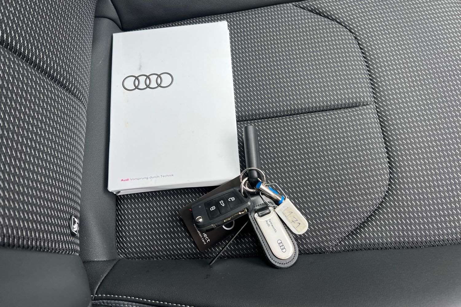 Used Audi A1 for sale - 76329230: Photo 25