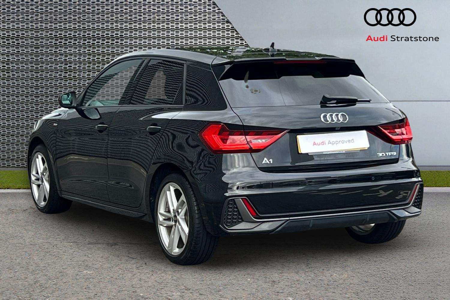 Used Audi A1 for sale - 76329230: Photo 3