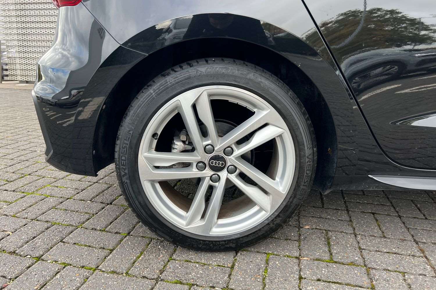 Used Audi A1 for sale - 76329230: Photo 5