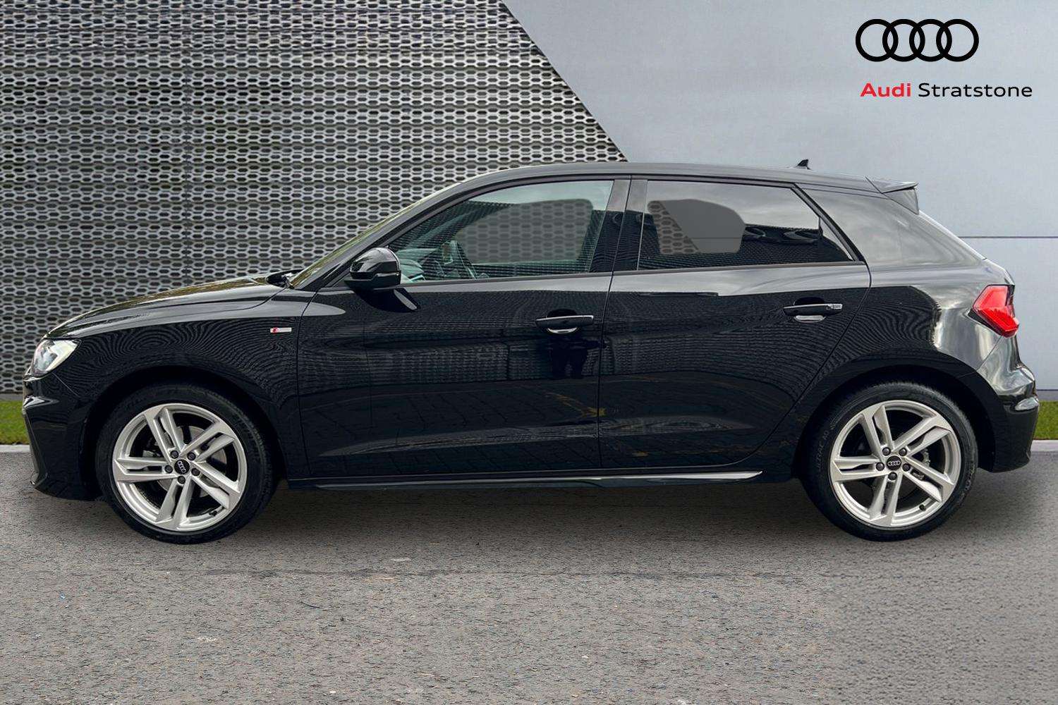 Used Audi A1 for sale - 76329230: Photo 8