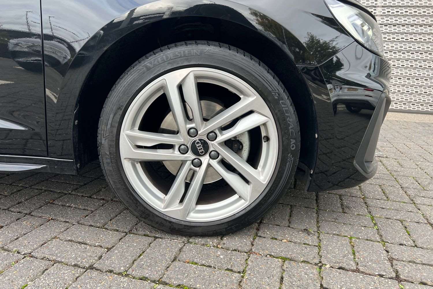 Used Audi A1 for sale - 76329230: Photo 9