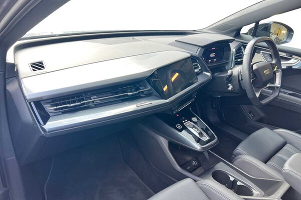 Used Audi Q4 e-tron 2023 for sale - 75063413: Photo 2