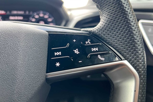Used Audi Q4 e-tron 2023 for sale - 75063413: Photo 30