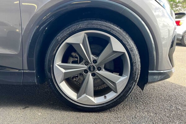 Used Audi Q4 e-tron 2023 for sale - 75063413: Photo 5