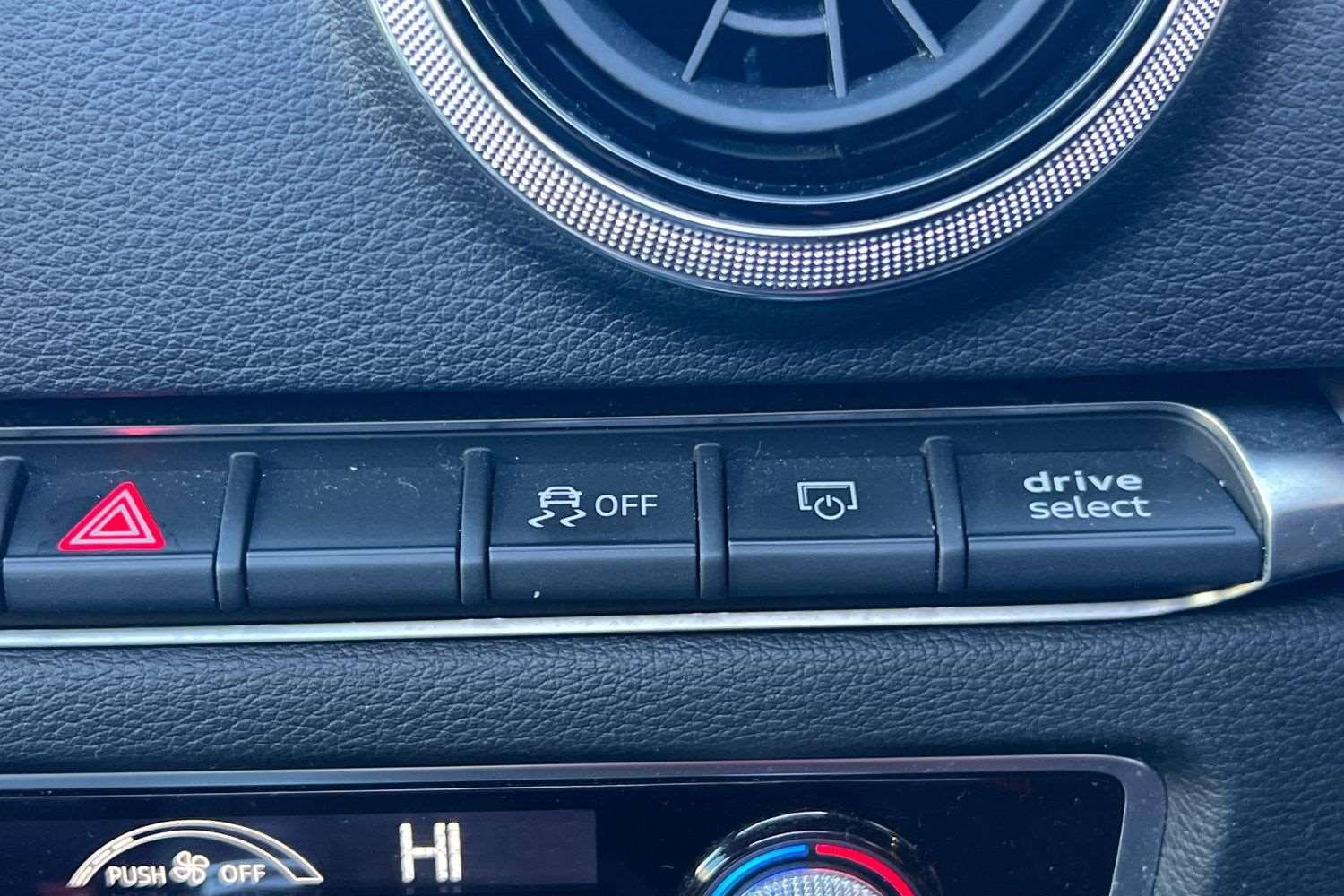 Used Audi A3 2017 for sale - 76804733: Photo 34