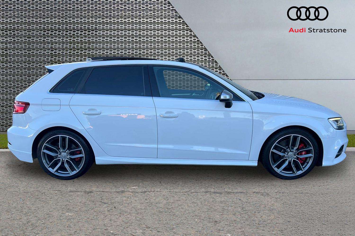 Used Audi A3 2017 for sale - 76804733: Photo 4