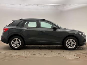 Used Audi Q3 2023 for sale - 79702625: Photo