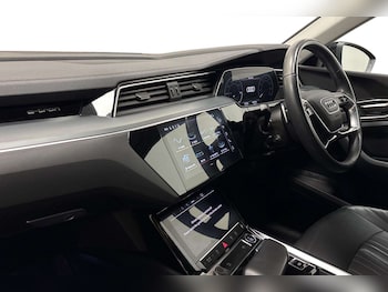 Used Audi Q8 2023 for sale - 79624340: Photo