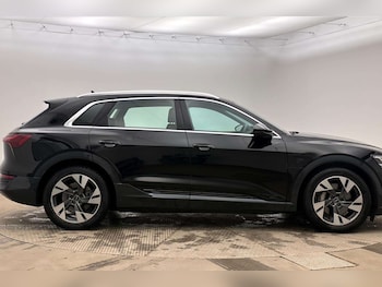 Used Audi Q8 2023 for sale - 79624340: Photo