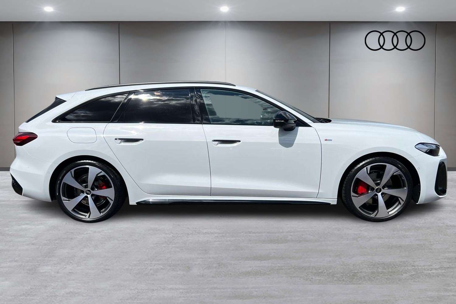 Used Audi A5 2025 for sale - 77443335: Photo 4