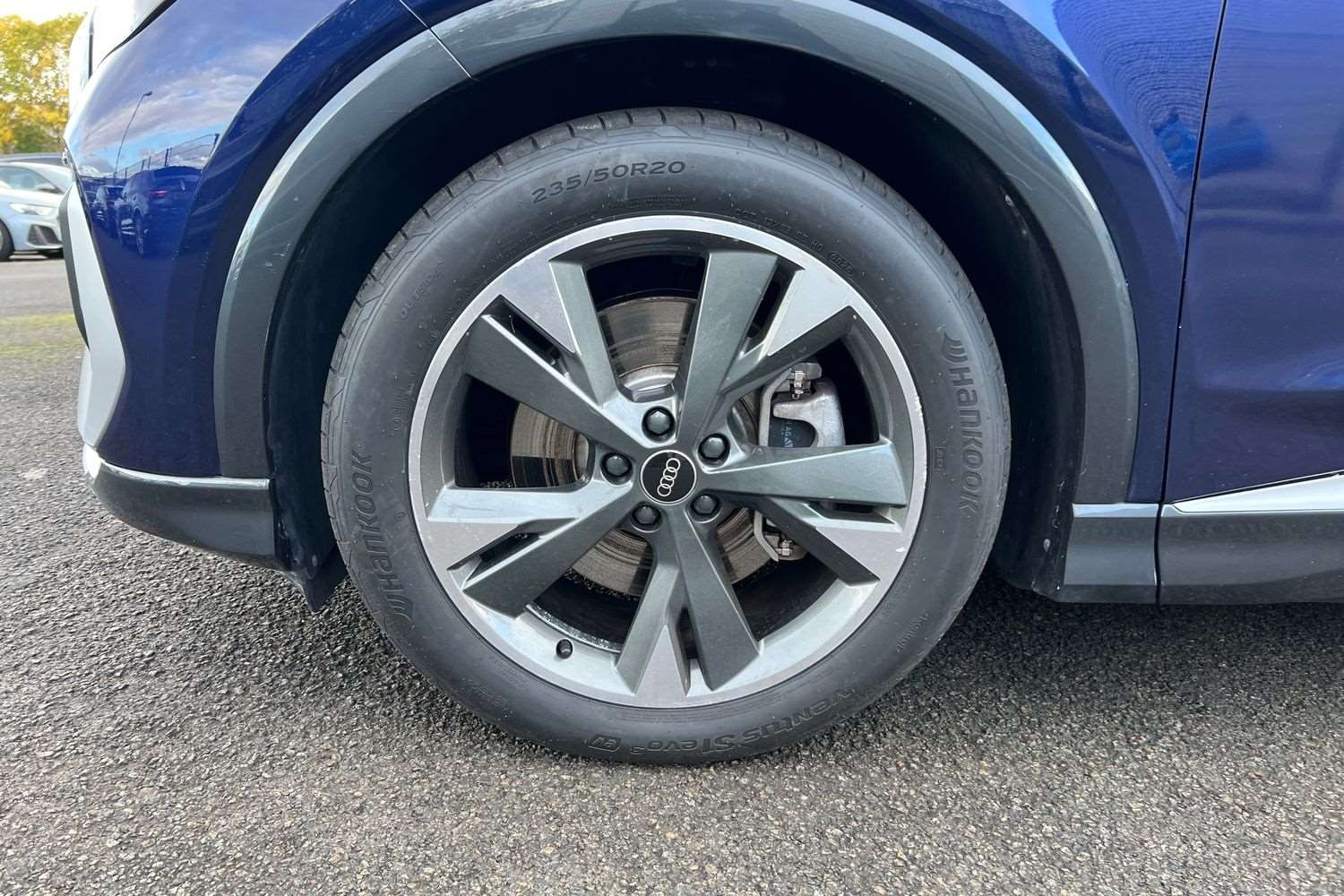 Used Audi Q4 e-tron 2023 for sale - 76529233: Photo 10