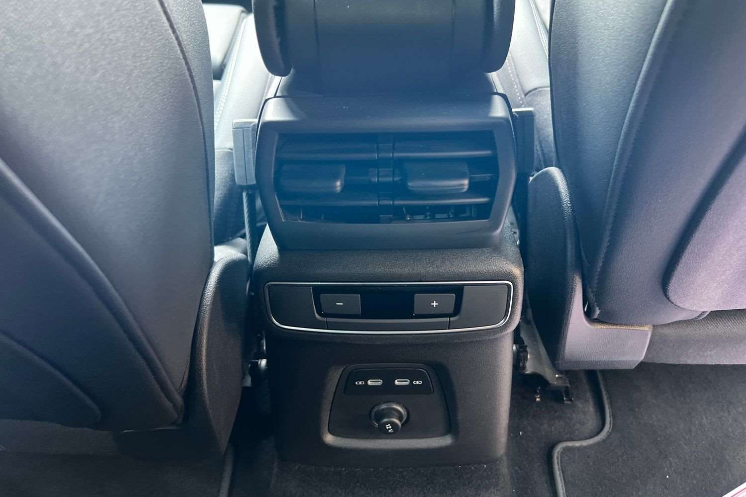 Used Audi Q4 e-tron 2023 for sale - 76529233: Photo 23