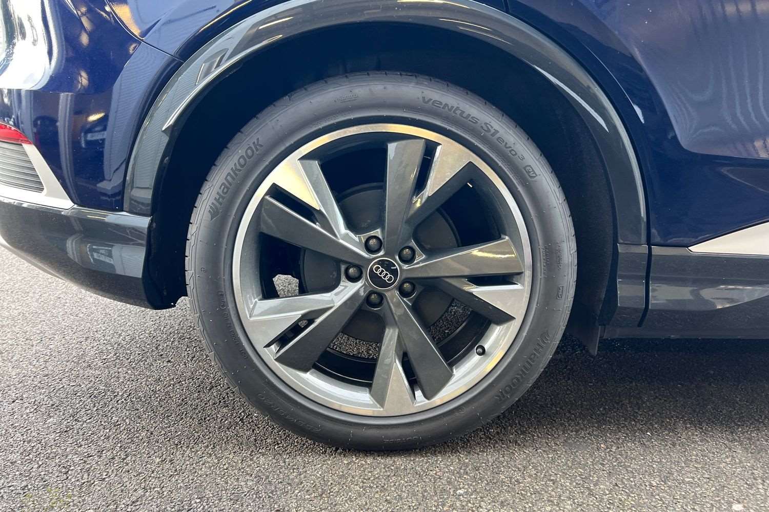 Used Audi Q4 e-tron 2023 for sale - 76529233: Photo 5