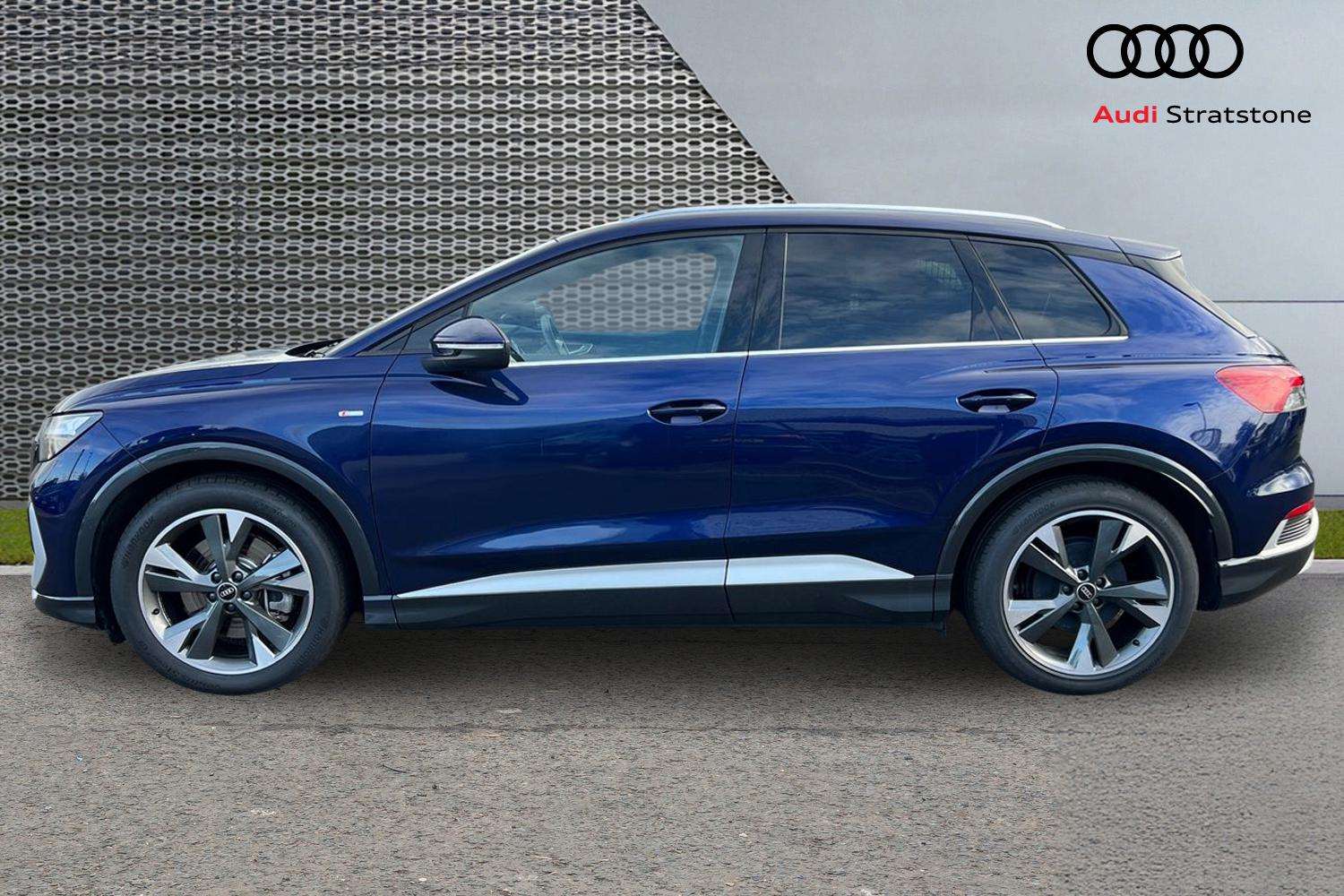 Used Audi Q4 e-tron 2023 for sale - 76529233: Photo 8