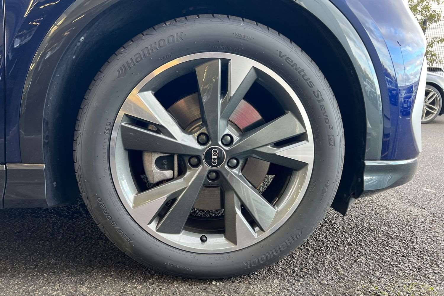 Used Audi Q4 e-tron 2023 for sale - 76529233: Photo 9