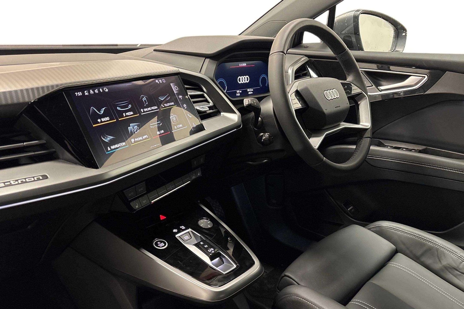 Used Audi Q4 e-tron 2025 for sale - 78076827: Photo 2