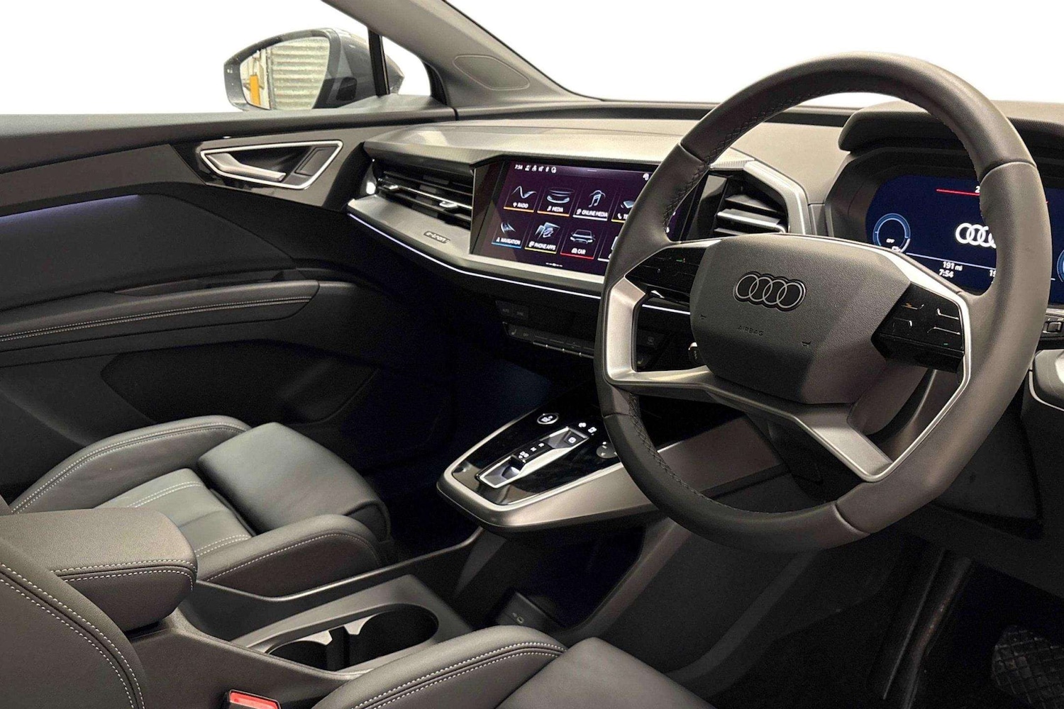 Used Audi Q4 e-tron 2025 for sale - 78076827: Photo 6