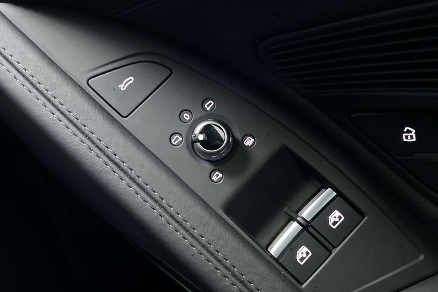 Used Audi R8 2023 for sale - 77458691: Photo 14