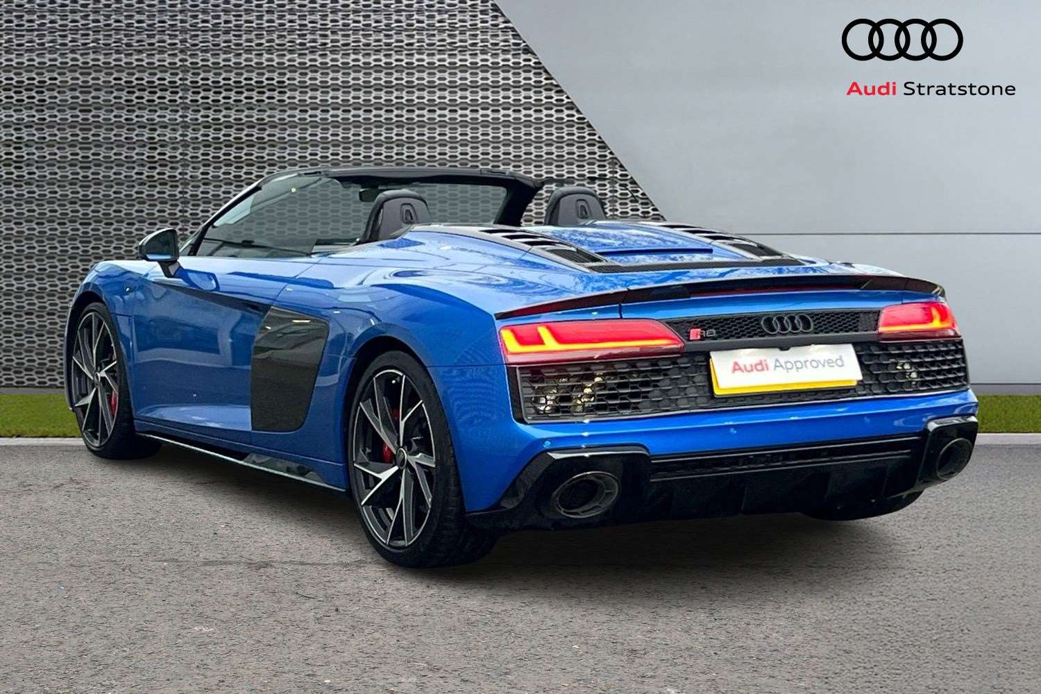 Used Audi R8 2023 for sale - 77458691: Photo 3