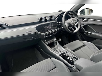 Used Audi Q3 2021 for sale - 74890441: Photo