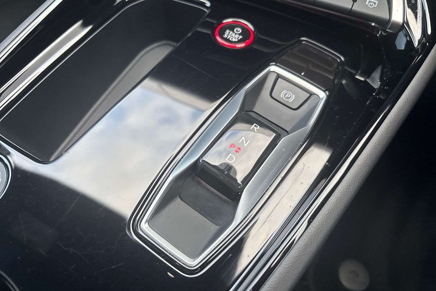 Used Audi e-tron GT 2024 for sale - 77894419: Photo 15