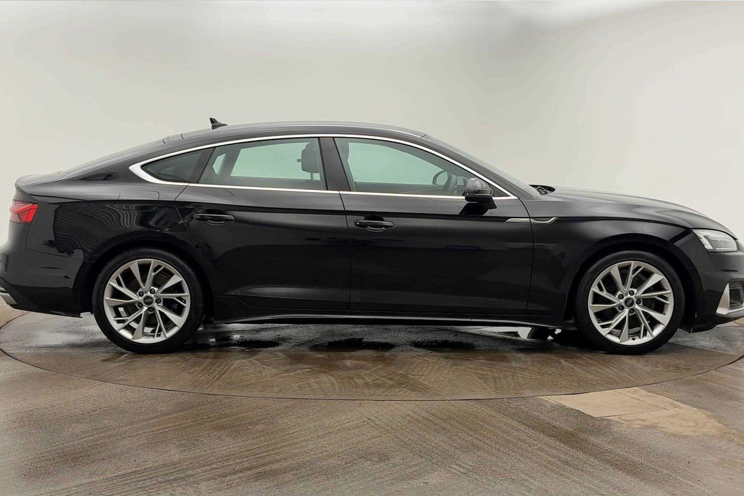 Used Audi A5 2022 for sale - 77011161: Photo 4