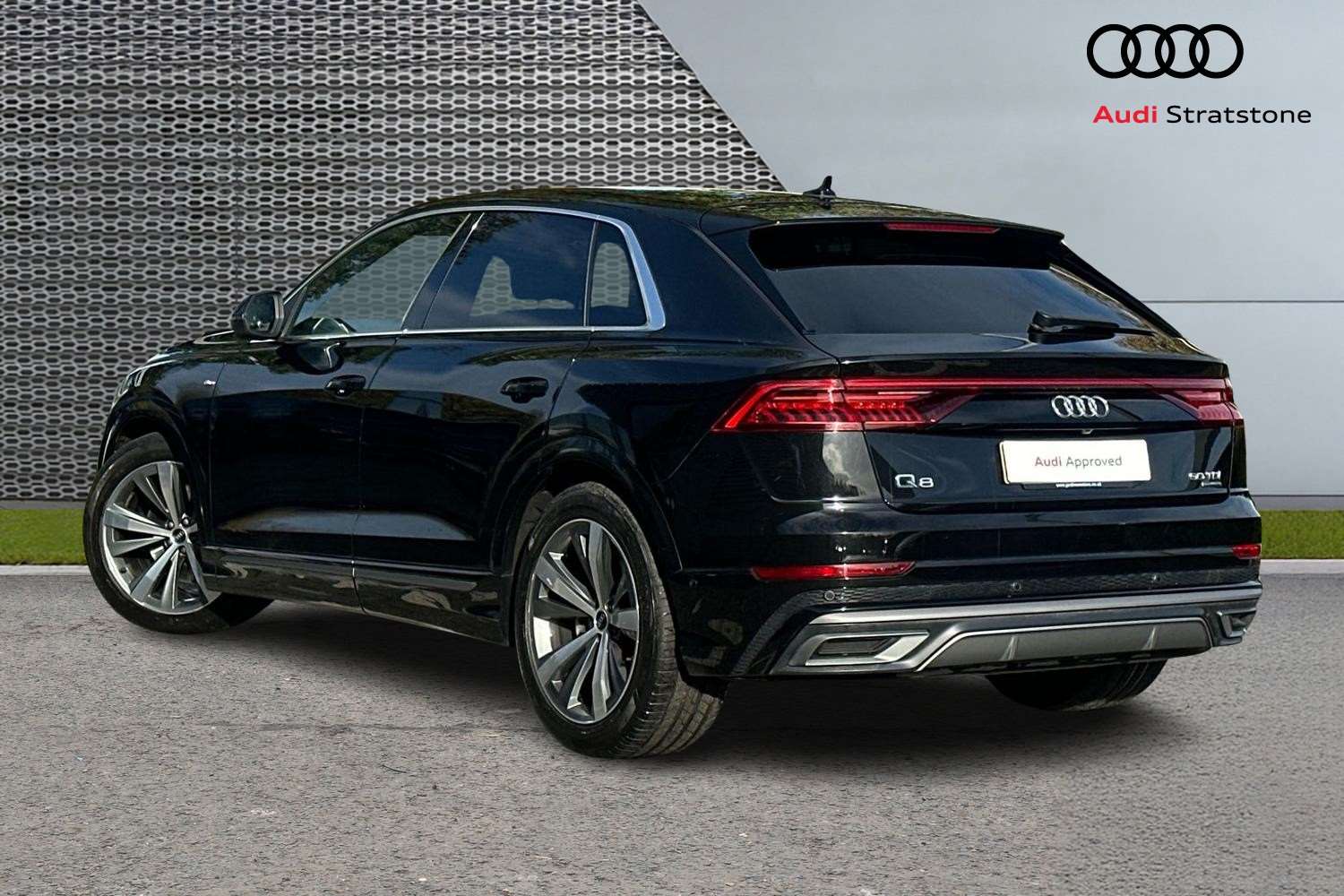 Used Audi Q8 2021 for sale - 76564402: Photo 3