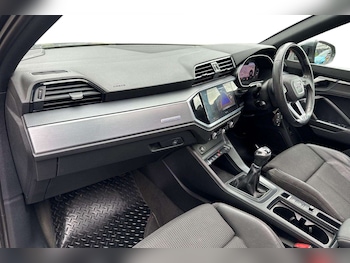 Used Audi Q3 2020 for sale - 78774536: Photo