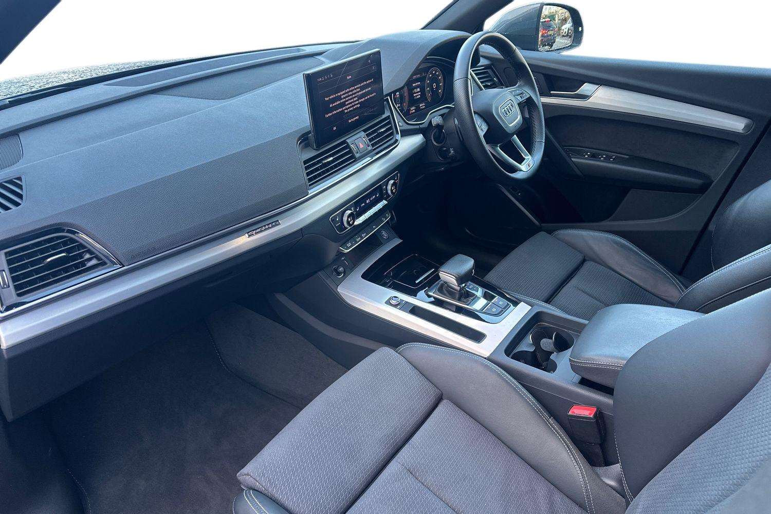 Used Audi Q5 2024 for sale - 77093329: Photo 2