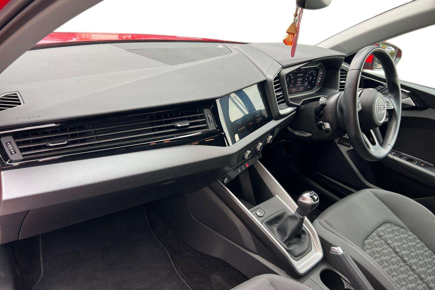 Used Audi A1 2022 for sale - 76141763: Photo 2