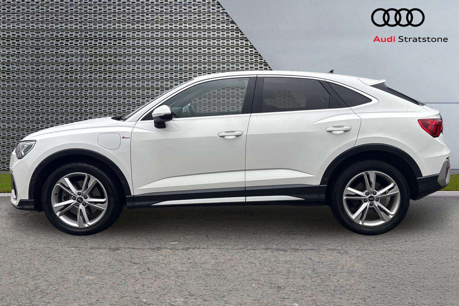 Used Audi Q3 2021 for sale - 77995954: Photo 8