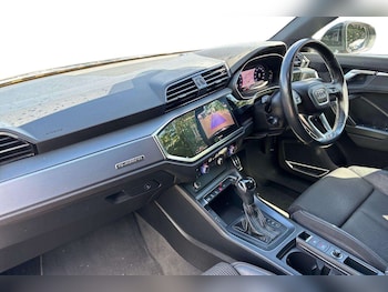 Used Audi Q3 2019 for sale - 78774805: Photo