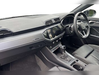 Used Audi Q3 2025 for sale - 77011266: Photo