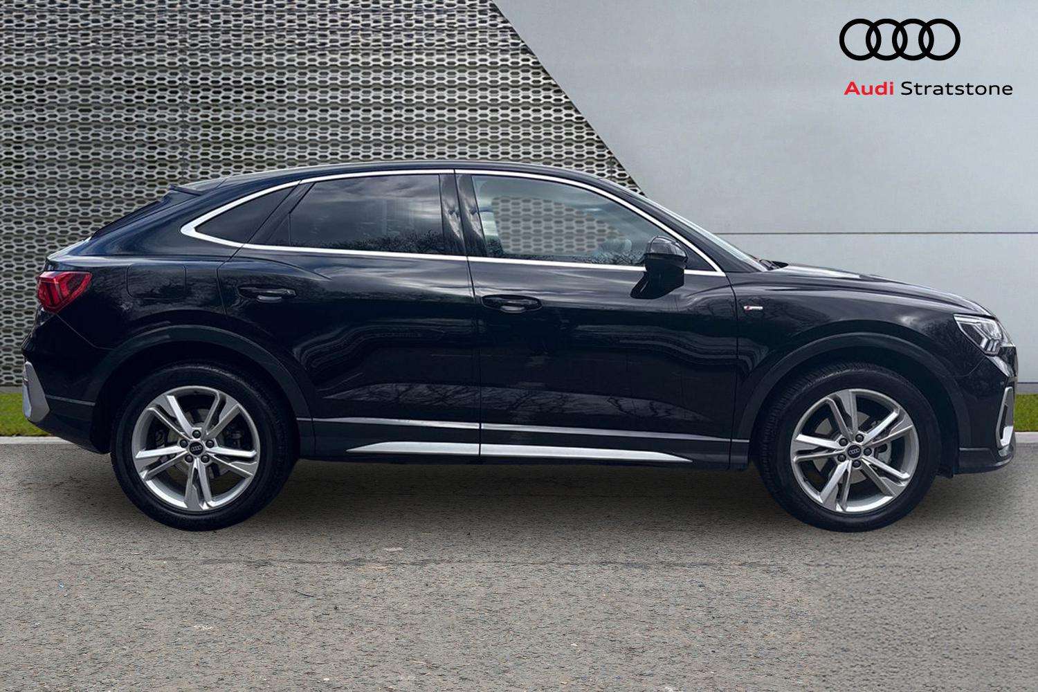 Used Audi Q3 2025 for sale - 77011266: Photo 4