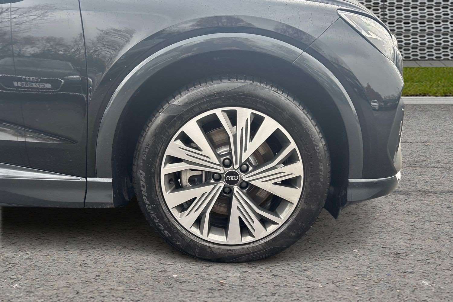 Used Audi Q4 e-tron 2025 for sale - 77178816: Photo 5